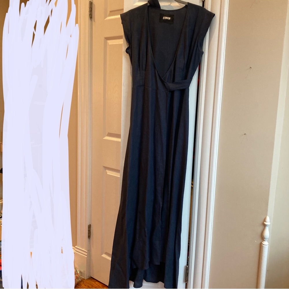 Like new Reformation long wrap dress 100% linen - Picture 2 of 5